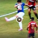 Blooper de la Semana: Quiso pegarle en primera y el balón casi lo noquea