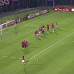 El peor tiro libre de la historia del Fútbol a cargo de Julio Dos Santos