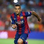 Dani Alves pide 318.000 euros a la semana para jugar en Chelsea o Manchester