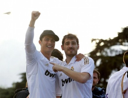 iker casillas elige a cristiano ronaldo para el balon de oro