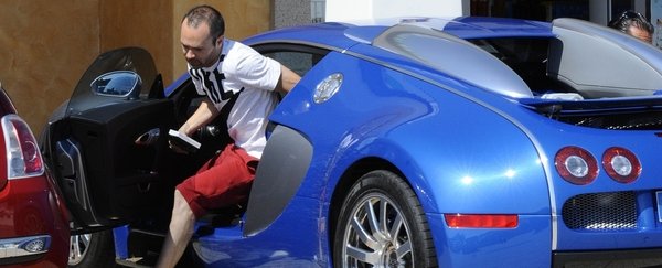 Iniesta prueba un Bugatti Veyron