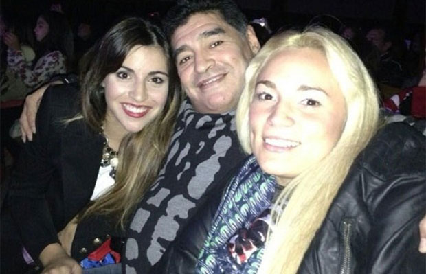 Maradona y sus hijas